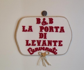 B&B La Porta di Levante