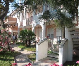 This residence is in the centre of Lido degli Estensi