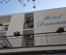 Hotel Damma's