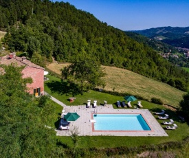 Faenza Villa Sleeps 16 Pool WiFi